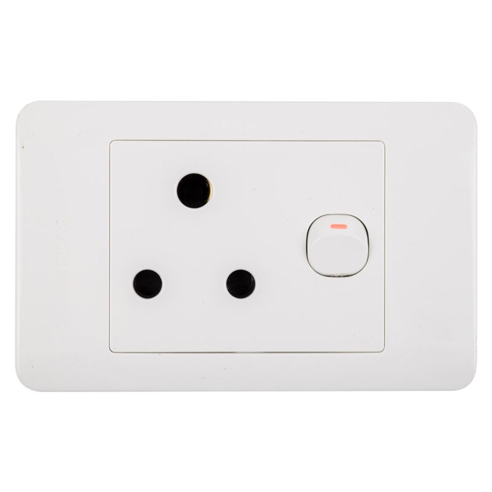 NEXUS Socket Switch With Cover 16amp 4x2 Single