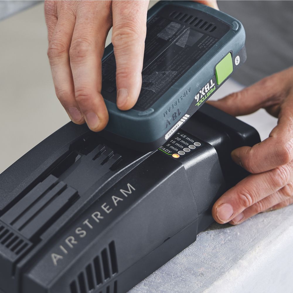 Rapid Charger Sca 16